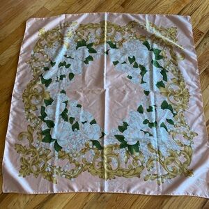 Vintage Elizabeth Arden True love scarf